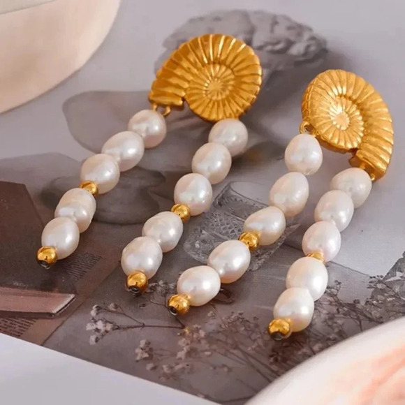 Freshwater Pearl 18K Gold Stainless Steel Waterproof Tassel Shell Earrings - Picture 3 of 15